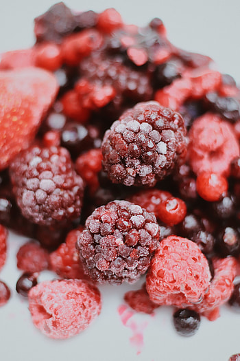 Raspberry, Berries, Macro, Frozen HD phone wallpaper