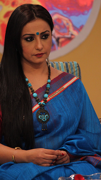 Divya Dutta, bollywood actress, beautiful HD phone wallpaper