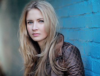 Eliza Bennett, eliza-bennett, music, celebrities, girls HD wallpaper