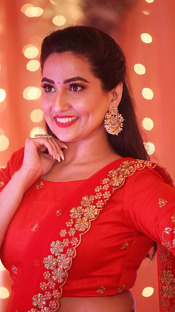 Manjusha, telugu actress, anchor, beautiful, gorgeous, red hot HD phone wallpaper