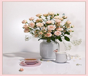 Dainty petals, creamer, white, roses, vase, beautiful, cup, butterflies, pink, petals, coffee HD wallpaper