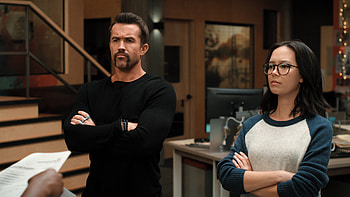 Mythic Quest: Rob & Charlotte in Stunning Ultra, TV Show, Mythic Quest, Rob McElhenney HD wallpaper