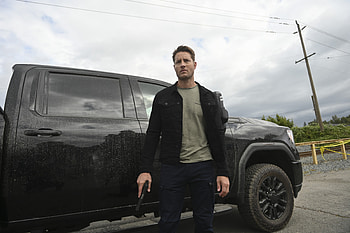 Justin Hartley in Tracker (2024) -, TV Show, Tracker (2024), Justin Hartley HD wallpaper