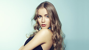 Arina Postnikova, curly hair, actress, girl model HD wallpaper