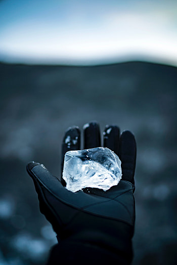Winter, Ice, Macro, Hand, Blur, Smooth, Glove HD phone wallpaper