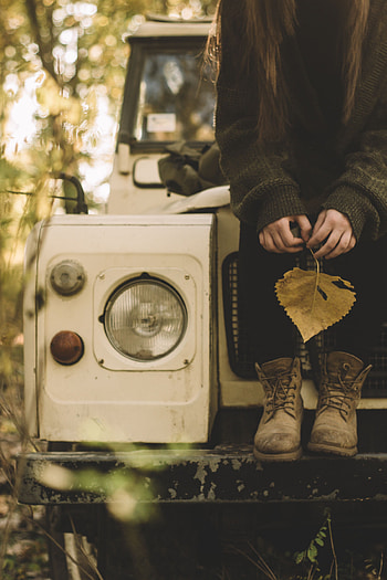 Autumn, Miscellanea, Miscellaneous, Blur, Smooth, Sheet, Leaf, Girl, Boots, Shoes HD phone wallpaper