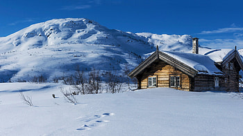 Cabin in Winter, Norway, landscape, sky, mountains, snow, scandinavia HD wallpaper