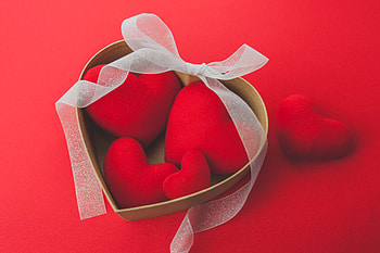 Heart shaped Red Ribbon Valentines Day, valentine-day, celebrations, heart, love HD wallpaper