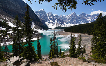 Moraine Lake, mountain lake, glacial lake, Valley of the Ten Peaks, mountain landscape, Alberta, Banff National Park, Canada HD wallpaper