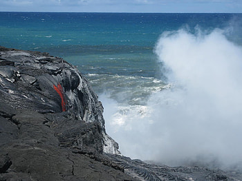 Lava meeting the sea, Hawai, sea, heat, smoke, steam, lava HD wallpaper