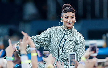 Kehlani, Homemade video magic, Toxic beauty, Filming adventures HD wallpaper