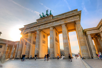 Brandenburg Gate, Iconic monument, Urban symbol, German history HD wallpaper