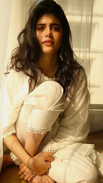 Sanjana Sanghi, Actress, Sanjana Sanghi Bollywood HD phone wallpaper