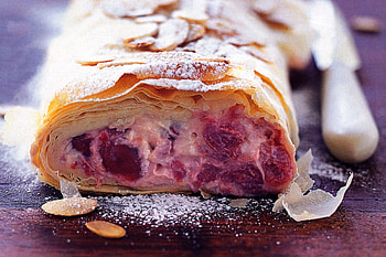 Strudel Food, Sour Cherry Cream Cheese Strudel HD wallpaper