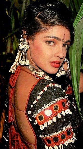 Mamata Kulkarni, bollywood actress HD phone wallpaper