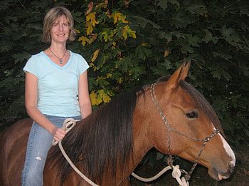 GIRL ON HORSE BACK, TREES, REINS, COWGIRL, HORSE HD wallpaper