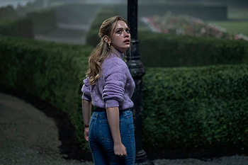 Haunting of Hill House sequel, Victoria Pedretti, Bly Manor, Actress interview HD wallpaper