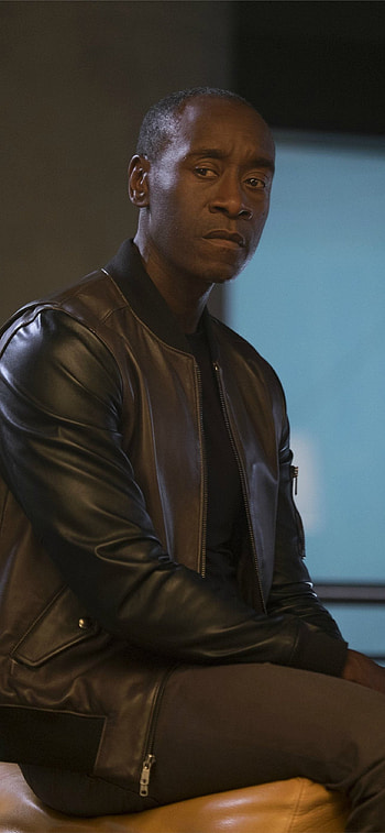 Best Don Cheadle , Captivating actor, Emotional depth, Multi-talented artist HD phone wallpaper
