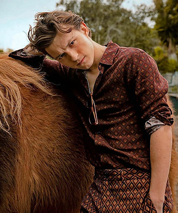 Tom Holland, Actor, Peter Parker, Choas Walking, Comics, MCU, Spiderman HD phone wallpaper