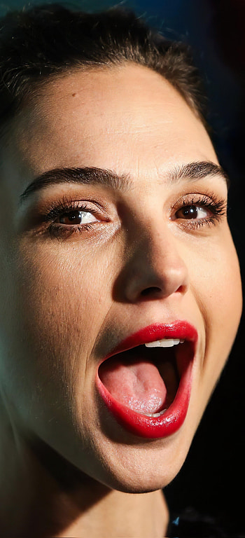 Gal Gadot HD phone wallpaper