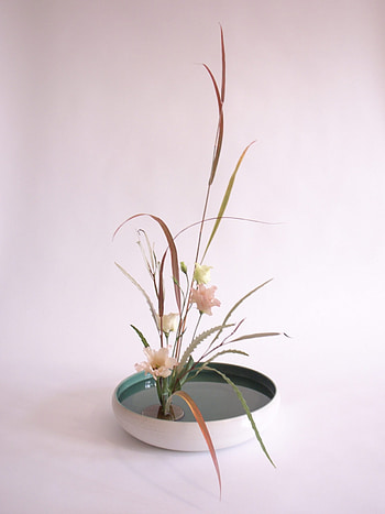 Ikebana artists, Nature's beauty, Ayroe's journey, Floral art HD phone wallpaper