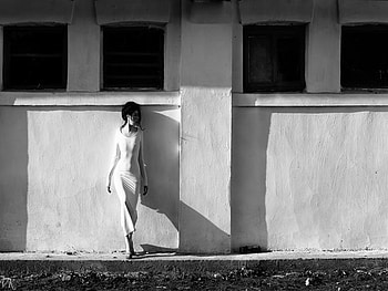 It Is Never Too Late, graphy, woman, beauty, black and white HD wallpaper