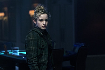 Julia Garner, Ozarks, Intense Final Episodes HD wallpaper