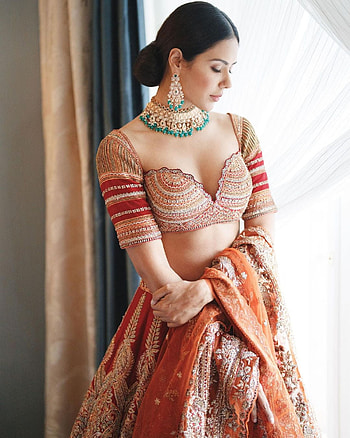 Sonam, sari, human_body HD phone wallpaper