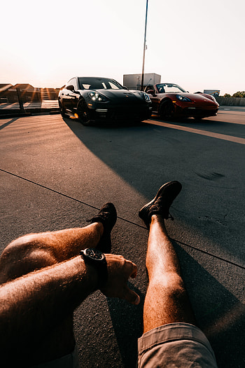 Clock, Hand, Miscellanea, Miscellaneous, Legs, Car, Machine HD phone wallpaper