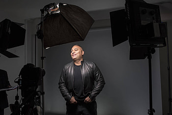 Russell Peters, Comedy show, Political correctness, Controversial humor HD wallpaper