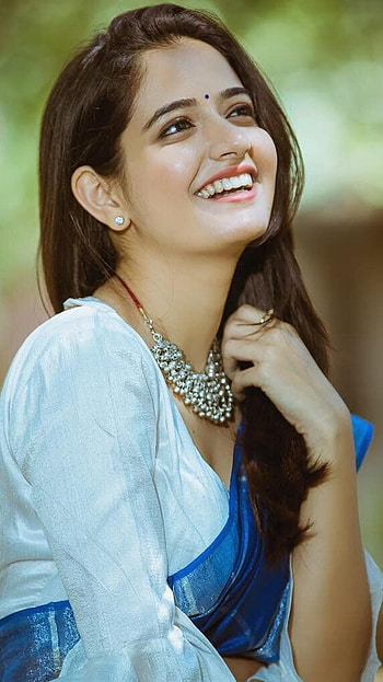 Ashika Ranganath, kannada actress, saree beauty HD phone wallpaper