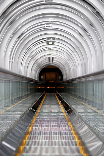 Interior, Miscellanea, Miscellaneous, Tunnel, Underground, Metro, Subway, Escalator HD phone wallpaper