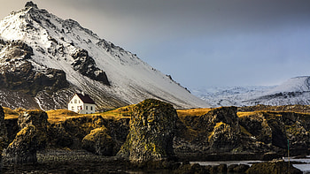 Iceland Mountain Scene, , Tranquil Beauty, Breathtaking Views HD wallpaper