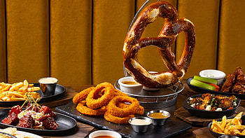 Taffer's Tavern menu, Comfort food, Delicious offerings, Flavorful variety HD wallpaper