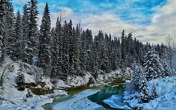 Blackberry river, British Columbia, winter, clouds, trees, sky, canada, forest, rocks, ice, snow HD wallpaper