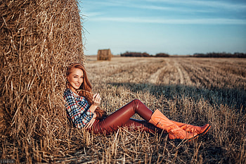 Redhead Women Outdoors In Leather Pants, girls, outdoors, model HD wallpaper