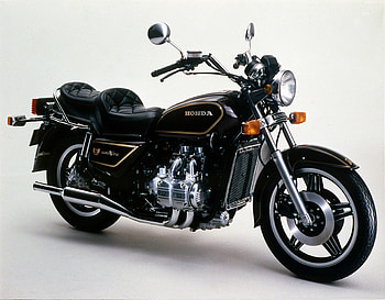 Ultra of the 25YM Honda GL 1800 Gold Wing Motorcycle, motorcycle, Honda, 25YM Honda GL 1800 Gold Wing HD wallpaper