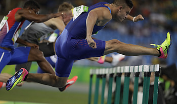 Devon Allen, Professional hurdler, Football career, Track eligibility HD wallpaper