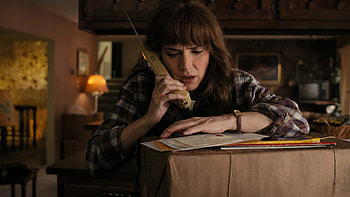 Winona Ryder David Harbour Finn Wolfhard Millie Bobby Brown as Eleven Stranger Things HD wallpaper