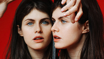 Alexandra Daddario Two Faces hoot , alexandra-daddario, celebrities, girls, hoot, red-dress HD wallpaper