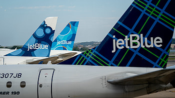 JetBlue Airways, Pilot Suspected, Being Drunk, Buffalo HD wallpaper