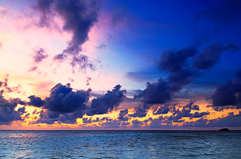 Clouds, sunset, sea HD wallpaper