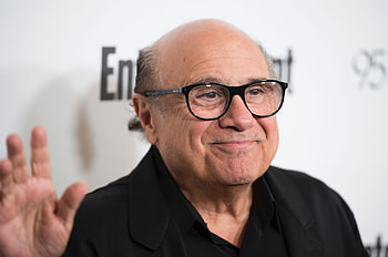 Danny DeVito, Iconic film roles, Actor's legacy, Filmography highlights HD wallpaper