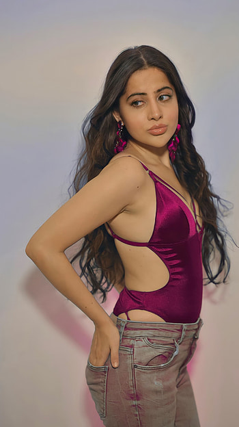 Urfi Javed, bollywood actress HD phone wallpaper