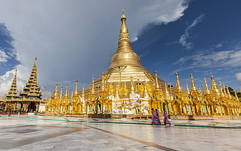 Shwedagon Pagoda, Best , Sacred place, Golden reflection HD wallpaper