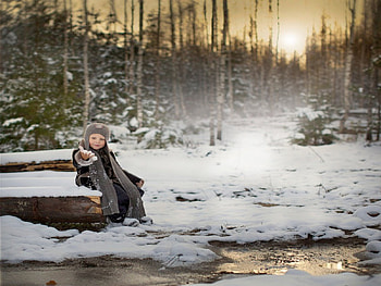 Winter boy, winter, rain, window, boy, snow, glass, little boy, lonely HD wallpaper