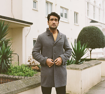 Kumail Nanjiani, Little America, Immigrant stories, The New York Times interview HD wallpaper