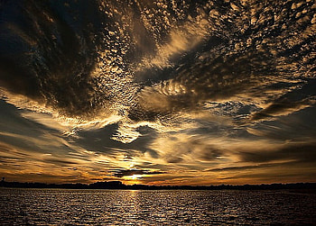 Ripples, clouds, black and gold, stormy, evening, ocean HD wallpaper