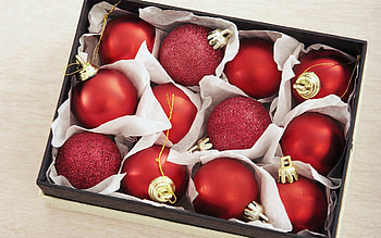 Holidays, New Year, Christmas, Box, Tinsel, Balls, Sequins, Matte HD wallpaper