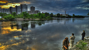 fishing on a river in the morning, river, reflection, morning, city, fisherman HD wallpaper